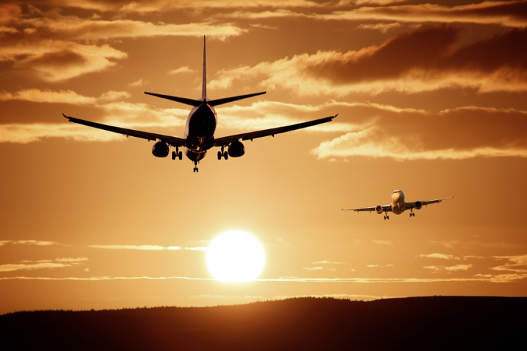 Lekésett gépe után futott egy férfi a dublini repülőtéren 