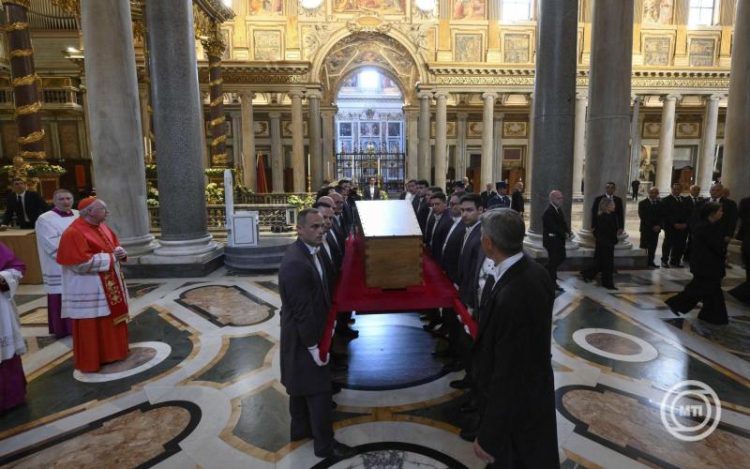 Ferenc pápa búcsúztatása - Végső nyughelyére helyezték a katolikus egyházfőt