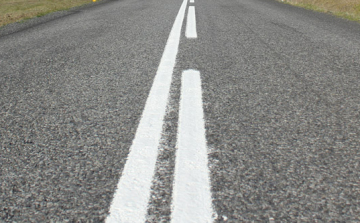 Egyre több problémát okoz az illegális szemét a közútnak