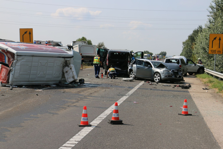 Újra járható az M7-es autópálya a tömegbaleset után - FOTÓK